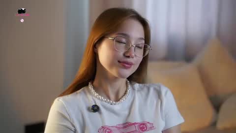 Snapshot of shandrahoner chatting on 07-18-26, 12:20 Liza online show from 07-18-26, 12:20