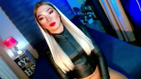 MISS SHANE online show from 10-11-25, 06:17