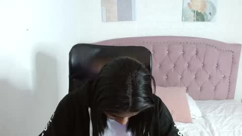 shanelle online show from 09-17-25, 03:19