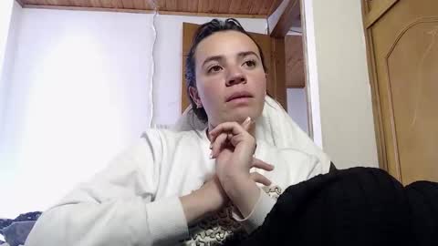 Snapshot of shanel_lozano chatting on 10-02-25, 07:43 shanel_lozano online show from 10-02-25, 07:43