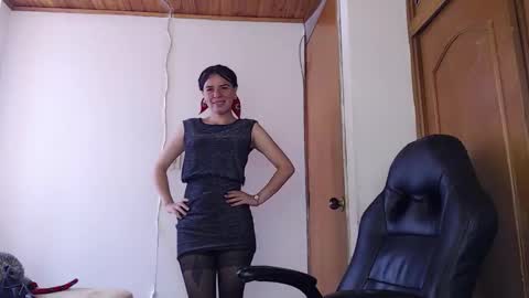 Snapshot of shanel_lozano chatting on 01-12-26, 04:56 shanel_lozano online show from 01-12-26, 04:56