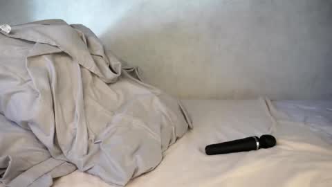 Emmy online show from 04-09-26, 06:19