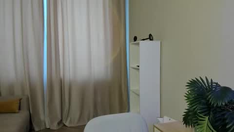 me name is Mia online show from 02-11-26, 08:41