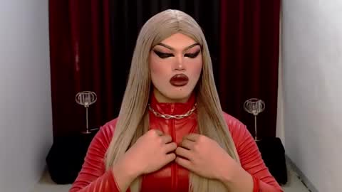 Snapshot of shanex01 chatting on 01-20-25, 08:09 Shane X online show from 01-20-25, 08:09