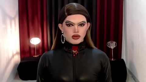 Snapshot of shanex01 chatting on 02-08-25, 09:46 Shane X online show from 02-08-25, 09:46