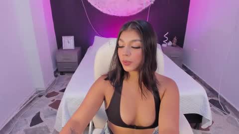 Snapshot of shaniadaniels chatting on 09-09-25, 09:25 ShaniaDaniels online show from 09-09-25, 09:25