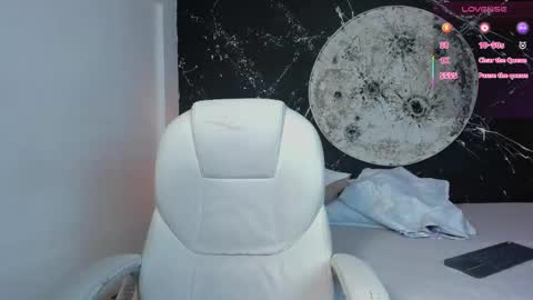 Snapshot of shaniadaniels chatting on 10-15-25, 10:43 ShaniaDaniels online show from 10-15-25, 10:43