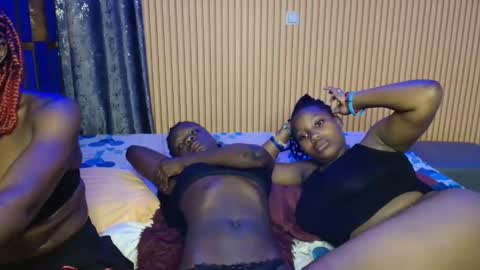 Shaniz online show from 11-10-25, 05:56