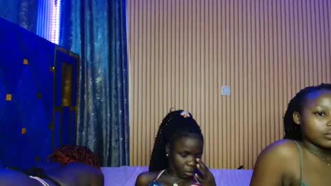 Shaniz online show from 11-14-25, 03:38