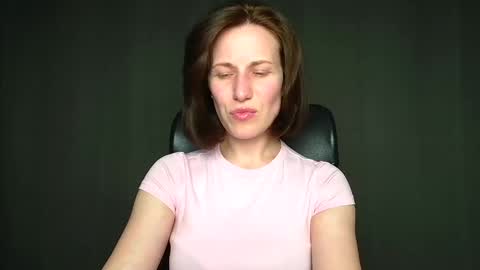 Snapshot of shannen_sweet chatting on 05-02-26, 11:15 Shannen online show from 05-02-26, 11:15