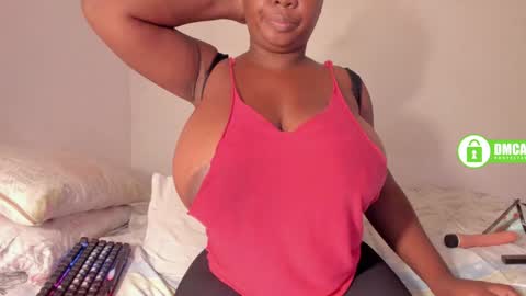 Snapshot of shannick03 chatting on 01-21-25, 08:00 shack03 online show from 01-21-25, 08:00