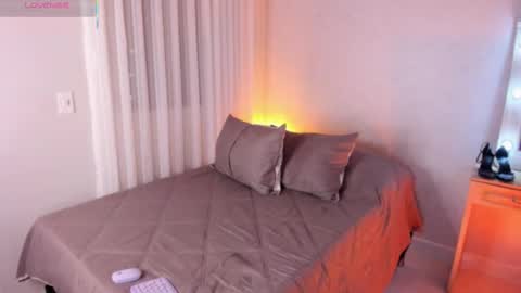 Snapshot of shannol_ryan chatting on 02-07-26, 01:20 Shannol online show from 02-07-26, 01:20