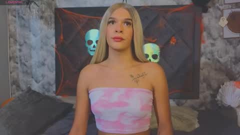 Shantal Jones online show from 10-25-25, 12:56