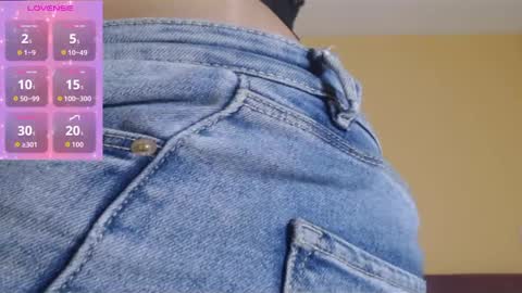 Snapshot of shantall_05 chatting on 09-09-25, 03:50 shantall 05 online show from 09-09-25, 03:50