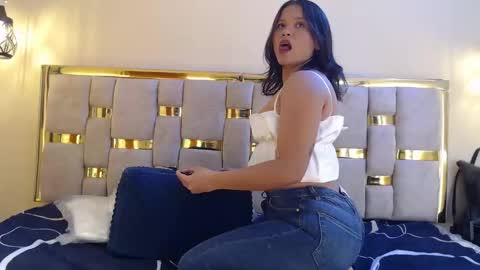 Snapshot of shantall_05 chatting on 10-04-25, 03:10 shantall 05 online show from 10-04-25, 03:10