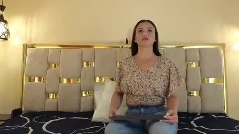 Snapshot of shantall_05 chatting on 10-13-25, 07:03 shantall 05 online show from 10-13-25, 07:03