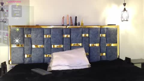 Snapshot of shantall_05 chatting on 11-07-25, 02:44 shantall 05 online show from 11-07-25, 02:44