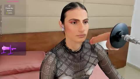 Snapshot of shantall_skinny chatting on 12-14-25, 03:56 Shantall online show from 12-14-25, 03:56