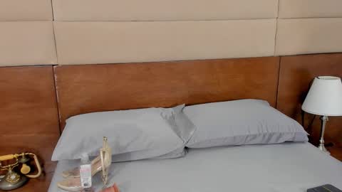 Snapshot of shantall_skinny chatting on 02-09-26, 02:48 Shantall online show from 02-09-26, 02:48