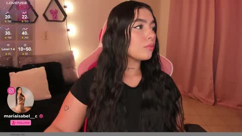 Snapshot of shantall_vidales chatting on 01-26-25, 10:46 online show from 01-26-25, 10:46