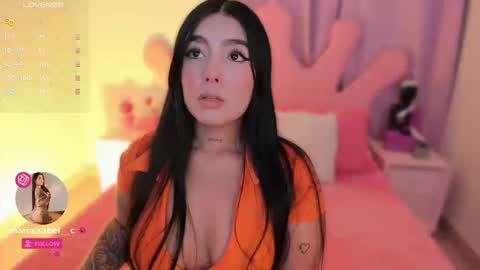 Snapshot of shantall_vidales chatting on 09-19-25, 04:58 online show from 09-19-25, 04:58