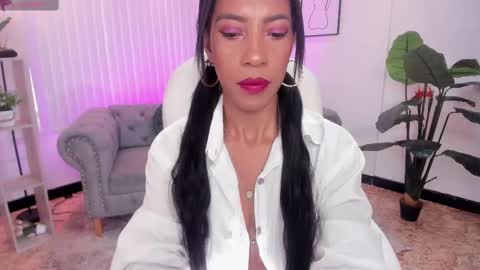 Shantall wills online show from 02-22-25, 07:03