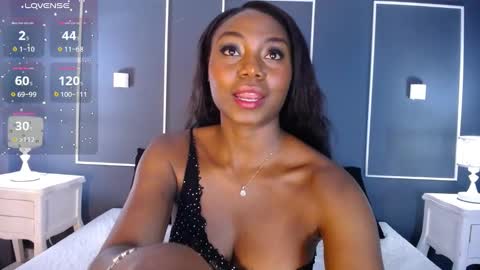 Snapshot of shanyqueen chatting on 03-07-25, 04:35 SHANY online show from 03-07-25, 04:35