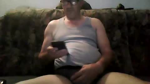 Snapshot of shaomy711 chatting on 11-18-25, 06:40 excelo21 online show from 11-18-25, 06:40