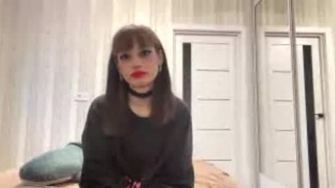 Kira online show from 05-01-26, 02:21