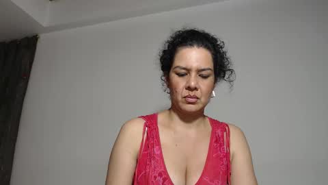 sharickleon11 online show from 10-21-25, 12:44