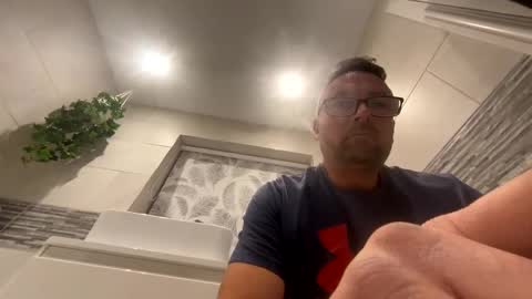 Snapshot of sharksboy16 chatting on 12-11-24, 07:14 Sharksboy online show from 12-11-24, 07:14