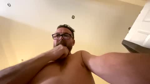 Snapshot of sharksboy16 chatting on 01-29-25, 07:00 Sharksboy online show from 01-29-25, 07:00