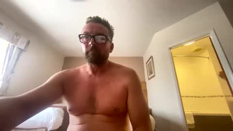 Snapshot of sharksboy16 chatting on 09-15-25, 04:18 Sharksboy online show from 09-15-25, 04:18