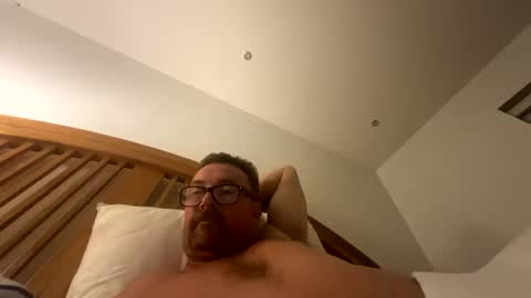 Snapshot of sharksboy16 chatting on 10-06-25, 10:07 Sharksboy online show from 10-06-25, 10:07