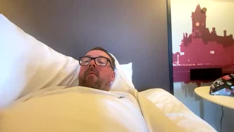 Snapshot of sharksboy16 chatting on 10-28-25, 03:58 Sharksboy online show from 10-28-25, 03:58