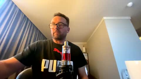 Snapshot of sharksboy16 chatting on 10-30-25, 07:54 Sharksboy online show from 10-30-25, 07:54