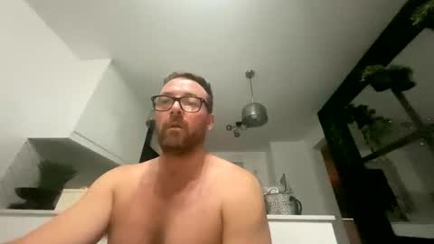 Snapshot of sharksboy16 chatting on 11-04-25, 05:28 Sharksboy online show from 11-04-25, 05:28