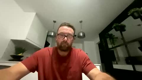 Snapshot of sharksboy16 chatting on 11-11-25, 06:41 Sharksboy online show from 11-11-25, 06:41