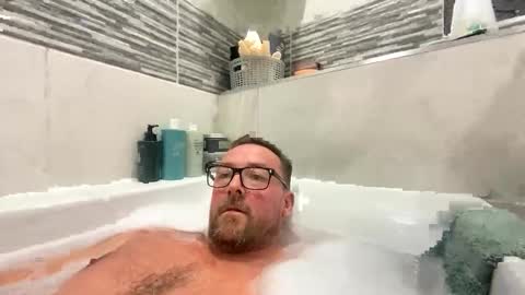 Snapshot of sharksboy16 chatting on 02-19-26, 05:31 Sharksboy online show from 02-19-26, 05:31