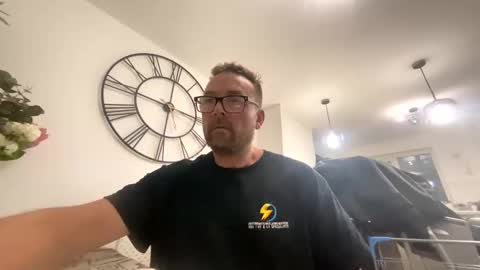 Snapshot of sharksboy16 chatting on 02-23-26, 05:16 Sharksboy online show from 02-23-26, 05:16