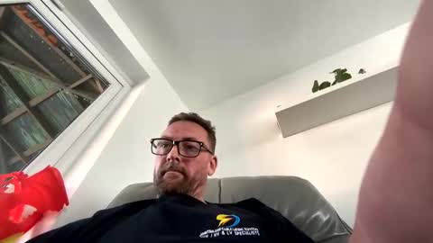 Sharksboy online show from 04-25-26, 07:22