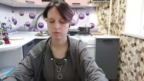 Sara online show from 06-03-26, 05:07