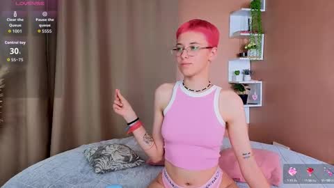 Sharli online show from 09-25-25, 04:32