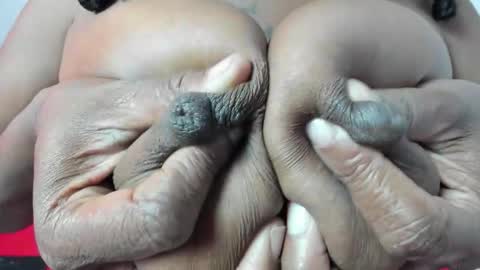 Snapshot of sharlotsh chatting on 11-06-25, 08:43 sharlotsh online show from 11-06-25, 08:43