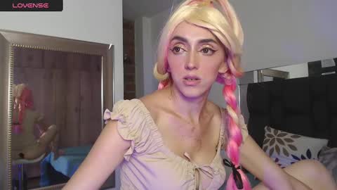 Snapshot of sharlotte__boobs chatting on 02-13-25, 08:13 Sharlotte online show from 02-13-25, 08:13