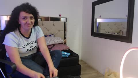 Sara online show from 01-04-25, 08:27