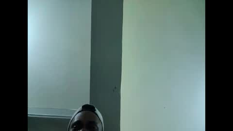 Snapshot of sharmly chatting on 12-31-24, 04:35 Sharmly online show from 12-31-24, 04:35