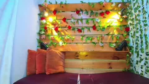 Sharol online show from 09-18-25, 03:41