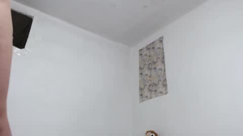 Snapshot of sharol_scarlett chatting on 03-11-25, 05:38 paola online show from 03-11-25, 05:38