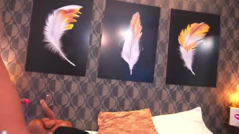 Sharom  online show from 10-14-25, 03:57